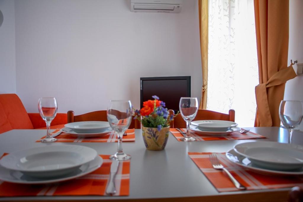 Family Friendly Apartments With A Swimming Pool Nevidjane, Pasman - 18054 Neviđane Eksteriør billede