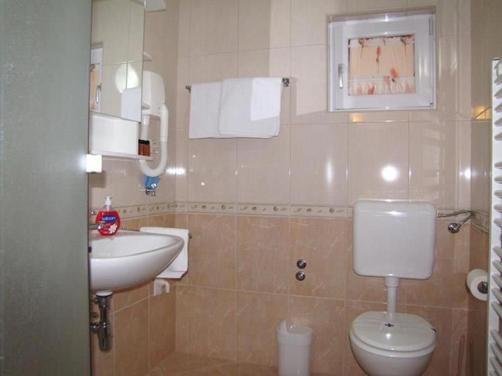 Family Friendly Apartments With A Swimming Pool Nevidjane, Pasman - 18054 Neviđane Eksteriør billede