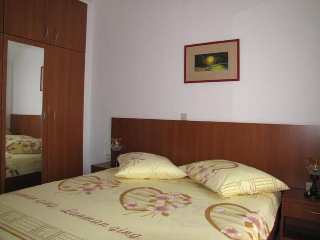 Family Friendly Apartments With A Swimming Pool Nevidjane, Pasman - 18054 Neviđane Eksteriør billede