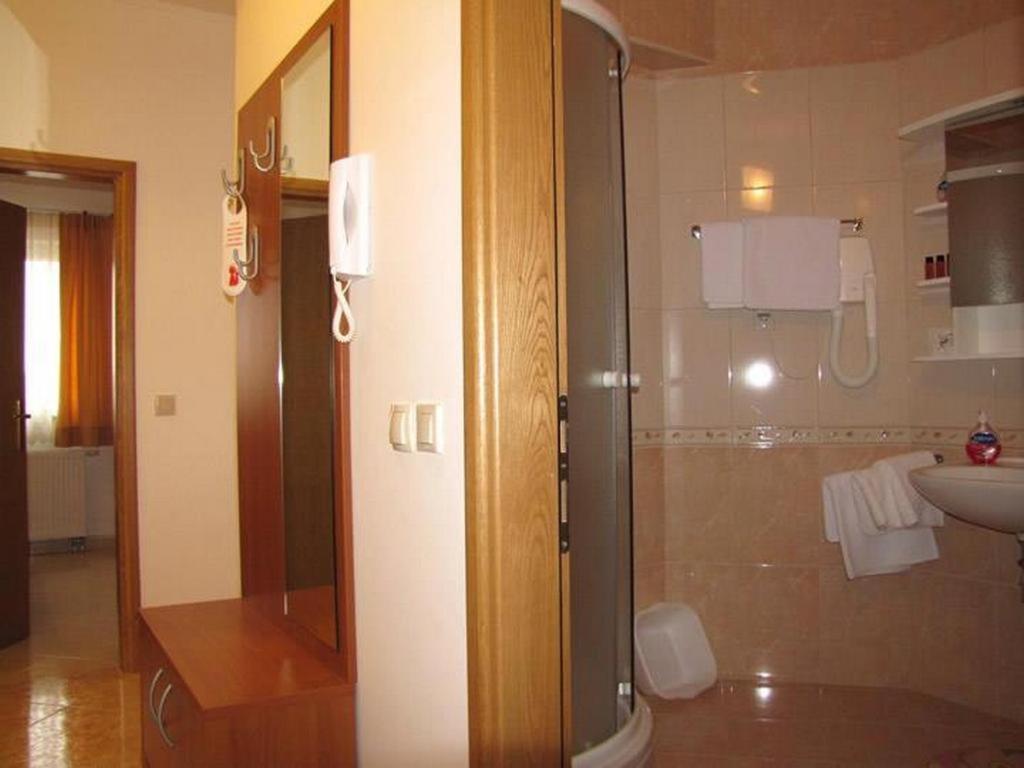 Family Friendly Apartments With A Swimming Pool Nevidjane, Pasman - 18054 Neviđane Eksteriør billede